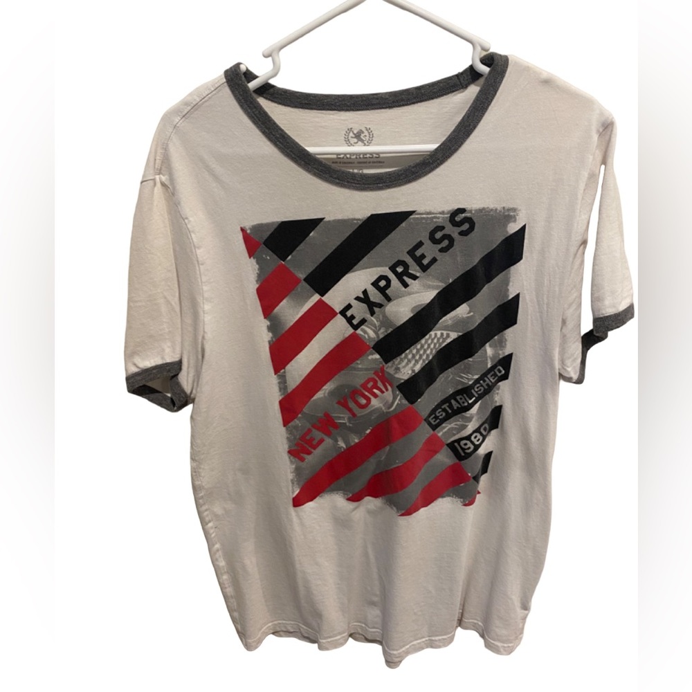 Express Graphic Tee